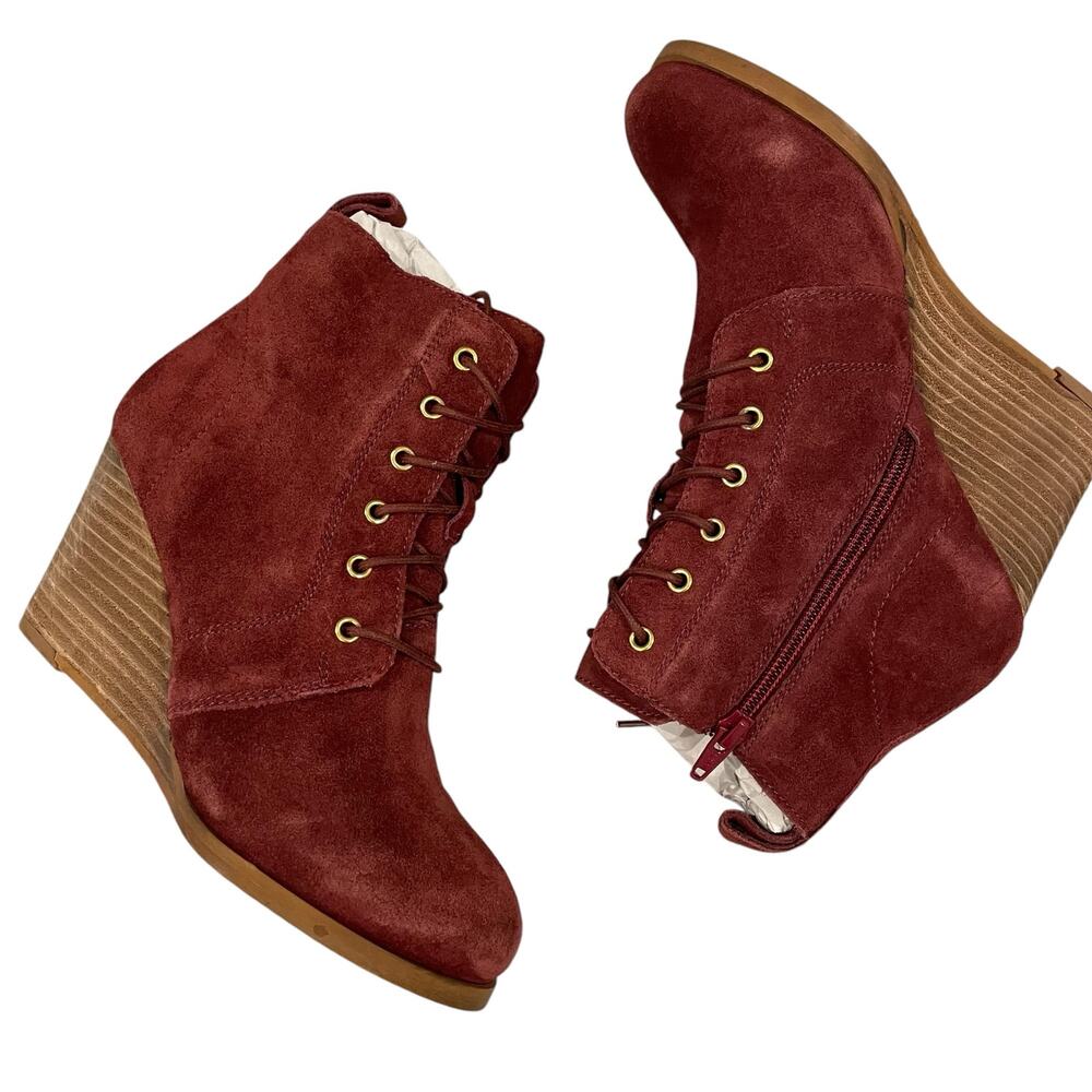 Diba Blake Suede Bootie 10 burgundy Wedge boho chic casual comfort weekend